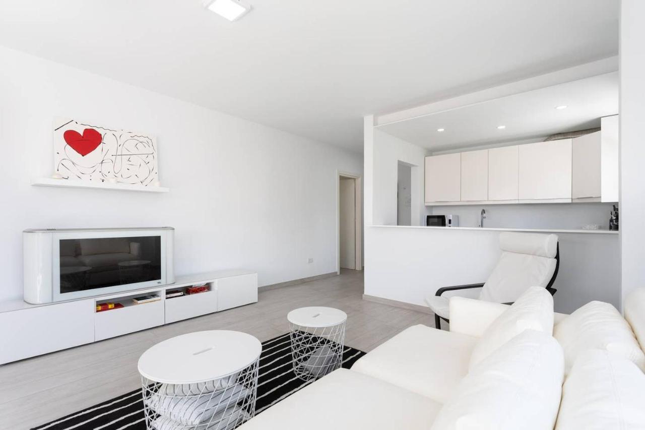 The White Heart House - Attic Sea View Apartment Los Cristianos  Ngoại thất bức ảnh